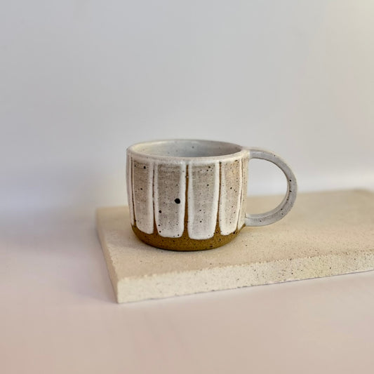 Mug ~ mid stripes | white