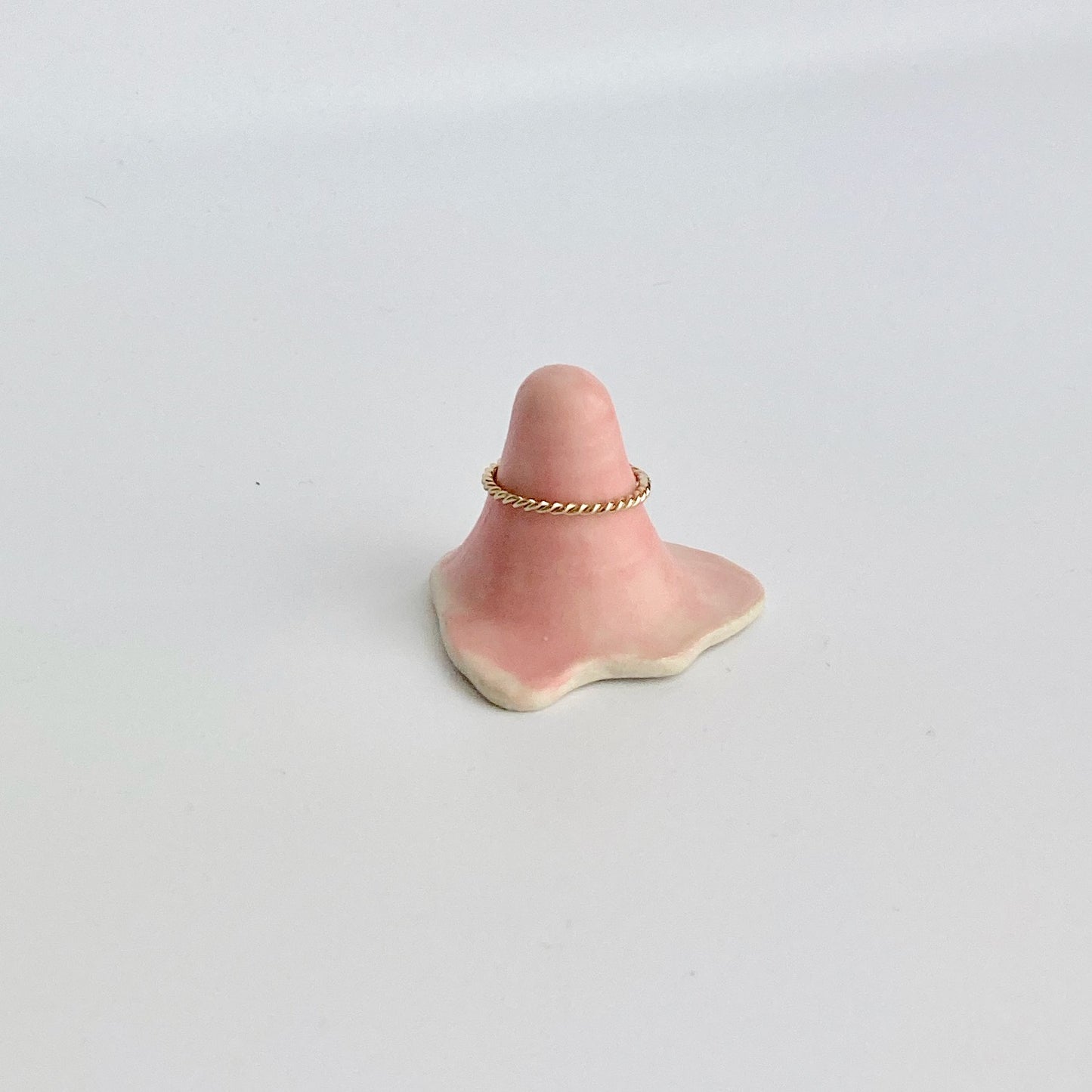 Ring holder ~ pink