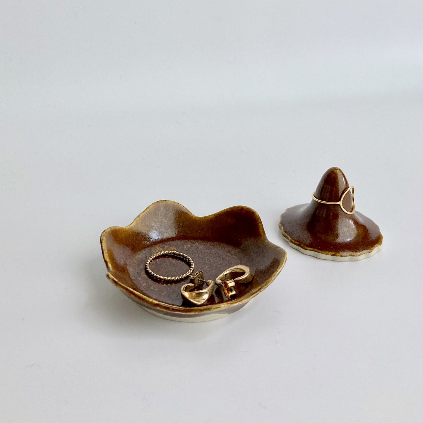 Trinket dish ~ chocolate